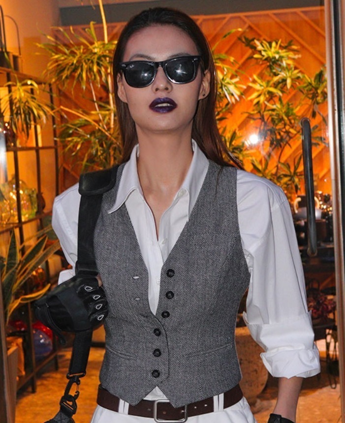 トップス デート ベスト レイヤード Vネック 可愛い きれいめ 上品 おしゃれ かっこいい 可愛い ラブリー キュート ガーリー クール モード系 セクシー エレガント 存在感 フォーマル