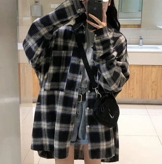 トップス シャツ ブラウス 袖あり 長袖 ドロップショルダー 襟付き シャツカラー ボタン オーバーサイズ ビッグシルエット 美ライン 前開き ヴィンテージ風 かわいい 大人可愛い きれいめ シンプル