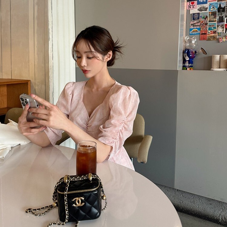 レディース ワンピース ロングスカート ロング パフスリーブ Vネック フレア Aライン バックリボン ハイウエスト 透け感 ふんわり かわいい 大人可愛い きれいめ シンプル カジュアル おしゃれ