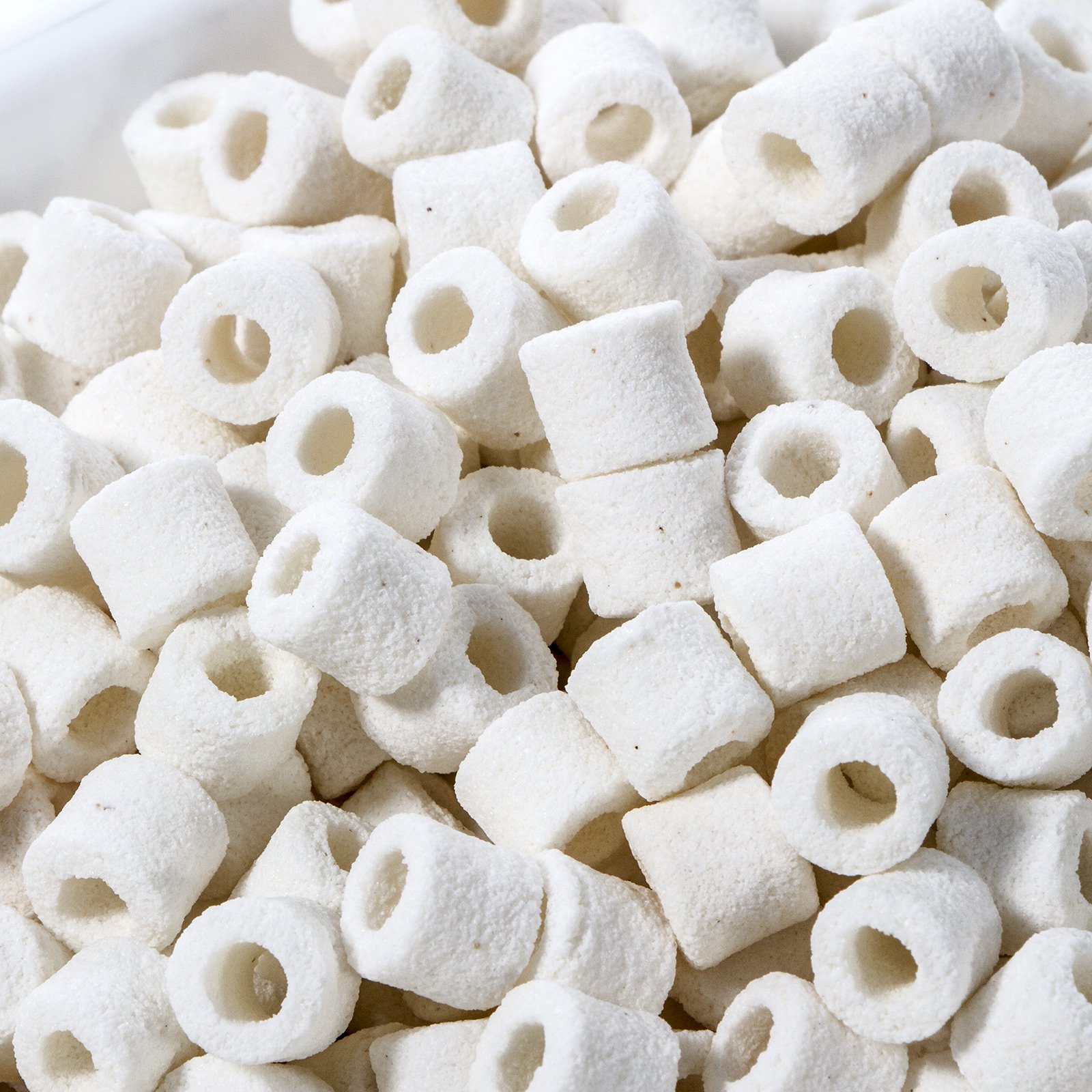 セラミックリング　Ｓサイズ　２０ｋｇ（約２５L相当）　リング状ろ材　バクテリア　ＣＲＣ10―03―20―50―00