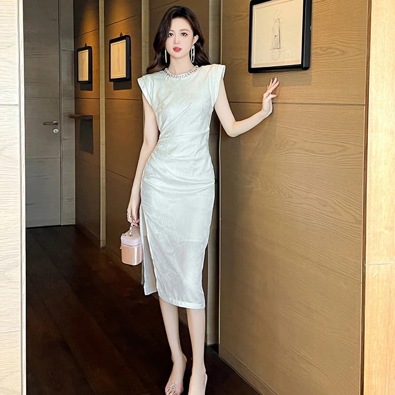 2025夏新品 袖なし シワ ワンピース ドレス パーティー キャバ 大人 同窓会 披露宴 卒業式 結婚式 演奏会 ウェディング 二次会 メガ割30%までに制限 4,697円