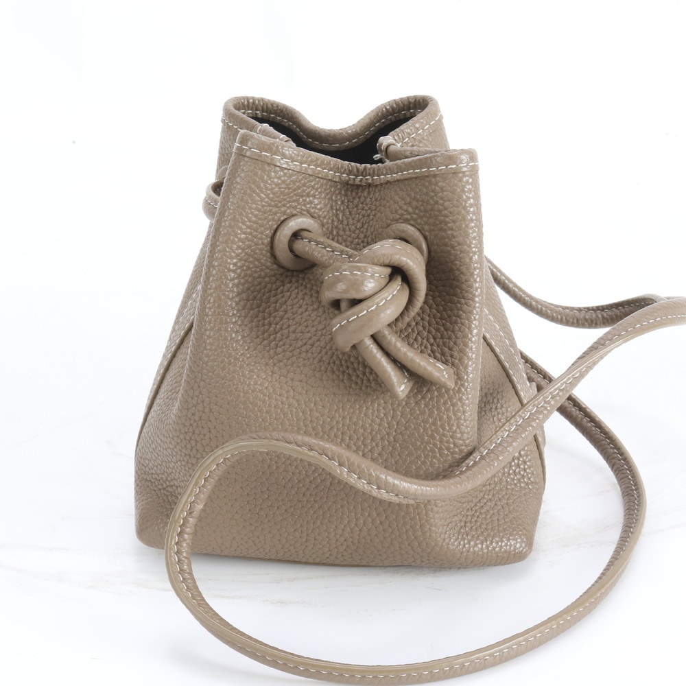 美品 VASIC ヴァジック ボンド ミニ レザー 2WAY ショルダーバッグ 斜め掛け 肩掛け トート ハンド 本革 ブランド レディース RWM DN28-6 中古