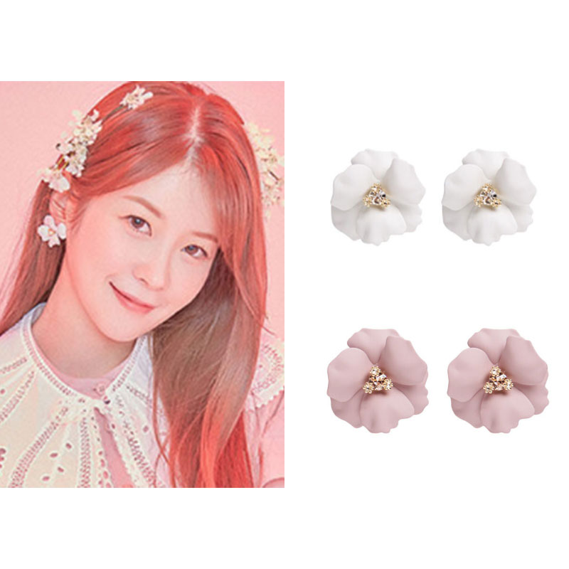 [少女時代ドリームキャッチャー ガヒョンキムスンヘ着用] チェリーブロッサムスタッドイヤリング/韓国ファッション/韓国ファッションスタイル/韓国ストリートファッション/SNSで人気/