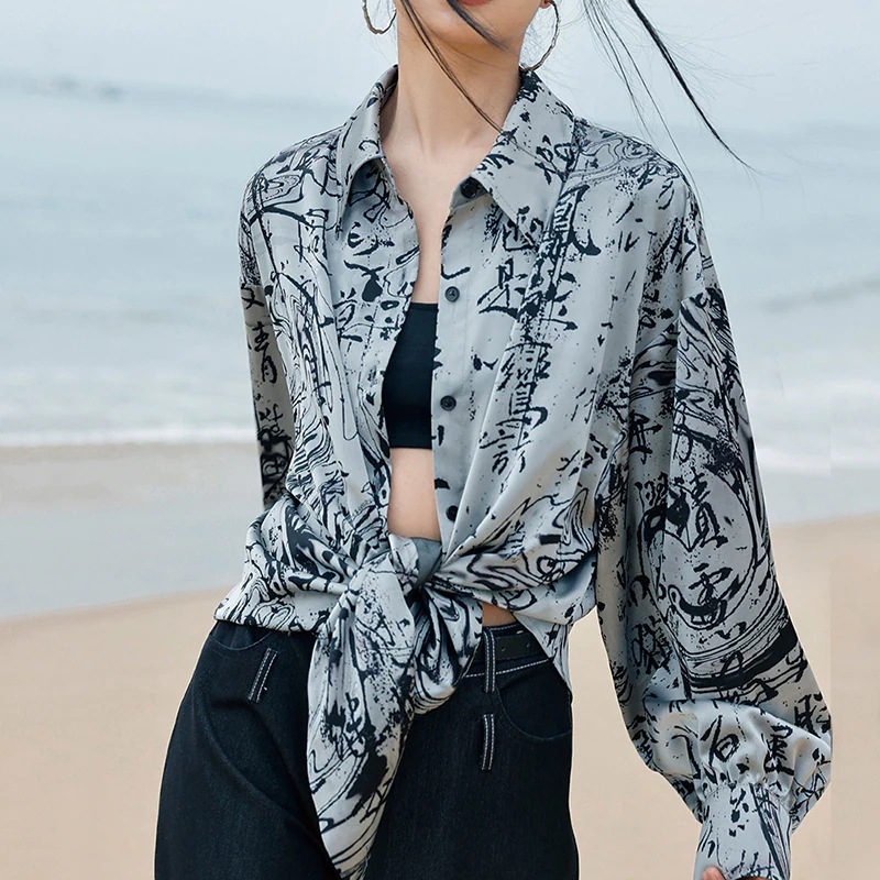 【快速出荷】チャイナ風トップス 柄シャツ レディース ブラウス 長袖 ゆったり 漢字プリント シルバーグレー