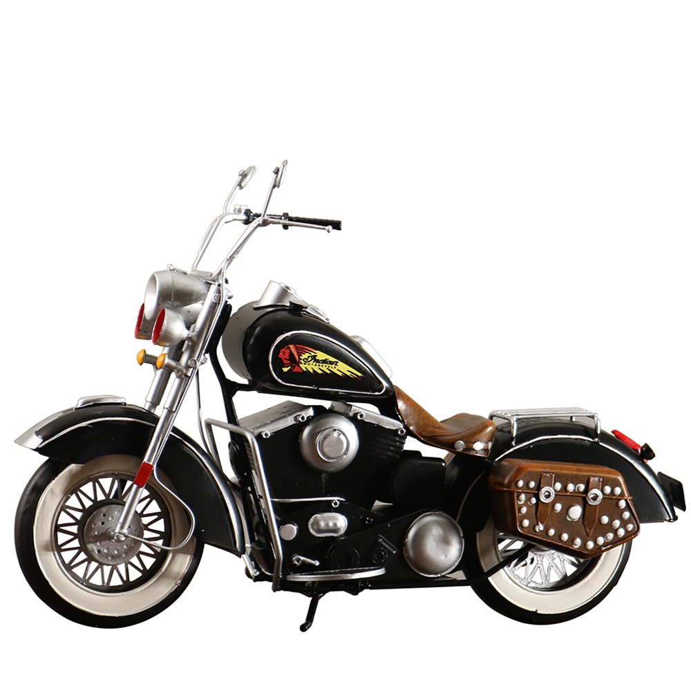 レトロな古い鉄オートバイホームリビングルームのワインキャビネットの装飾