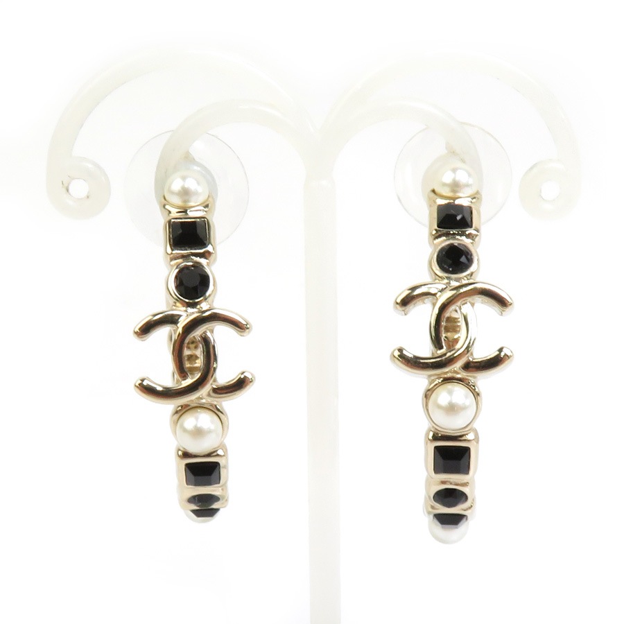 シャネル CHANEL ピアス メタル/フェイクパール ブラック×ゴールド レディース 99919f