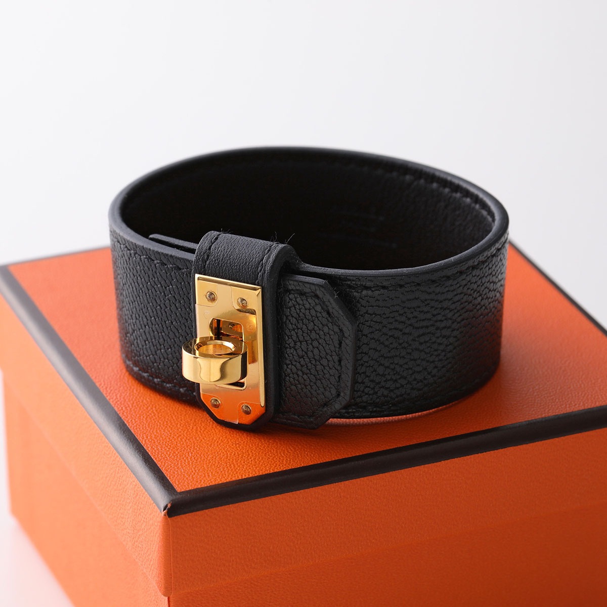 HERMES エルメス ブレスレット Kelly Twist PM ケリー・ツイスト 011080CC レディース シャムキラ レザー マキシベルト B刻印 ブラック×GD金具