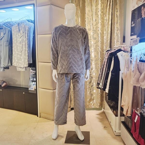 VEP395MS_男性ラウンドネック・ポーニー極細糸イージーウェア 13,637円