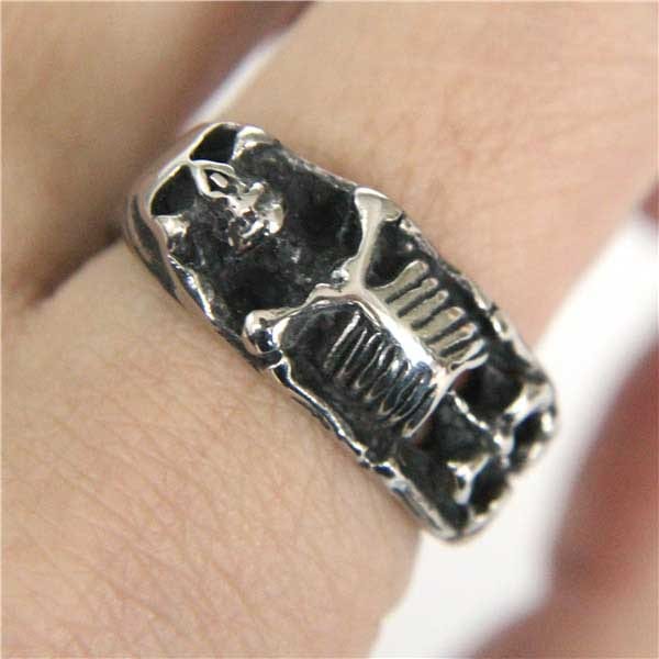 バリースカルステンレスリング（RXL004） 指輪 28 骸骨 ガイコツ スケルトン 寝る 埋め込み サージカルステンレス316L アクセサリー 男性 女性 プレゼント r0885xxxxxxxx 4,510円