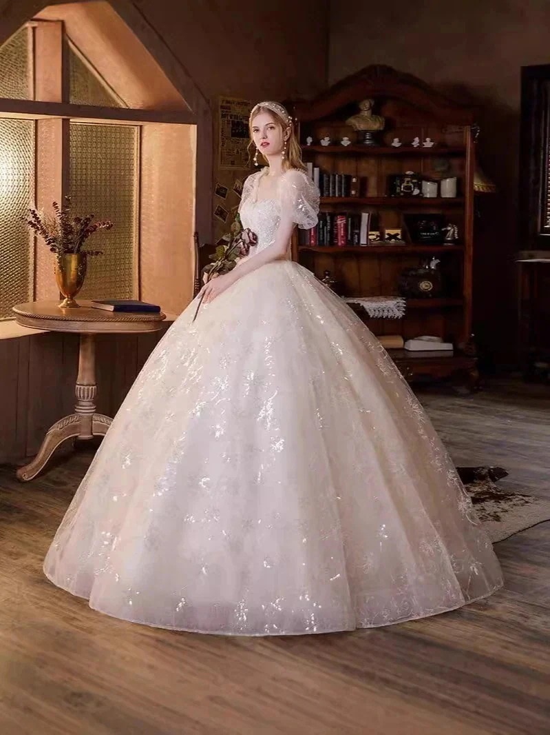 花嫁 結婚式 ウェディングドレス シャンパン色 ドレス Aラインドレス 安い 花嫁 挙式 二次会 ブライダル 結婚式 レディース ロングドレス 袖あり レース プリンセスライン 撮影 編み上げ式