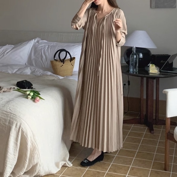 ワンピース ロング ロング丈 袖あり 長袖 Vネック Aライン リボン ウエストマーク ウエストリボン 大人可愛い きれいめ シンプル カジュアル 大人 上品 おしゃれ お洒落 大人女子 ラブリー