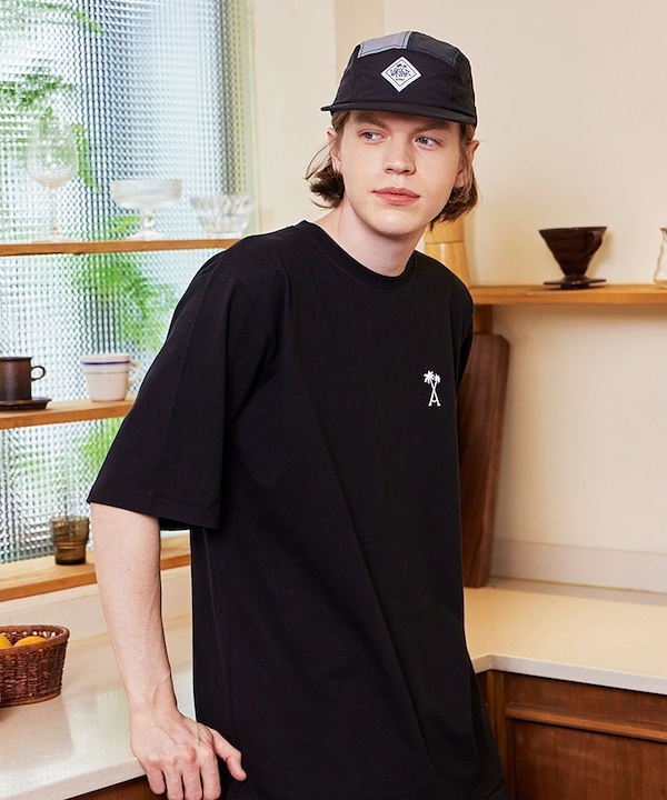 [VARZAR]パームツリー ロゴ 半袖Tシャツ ブラック Qoo10 VARZAR パームツリーTシャツ特集 ロゴ 半袖 ラ