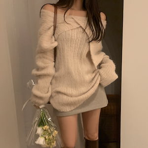 オフショルダー ニットワンピース