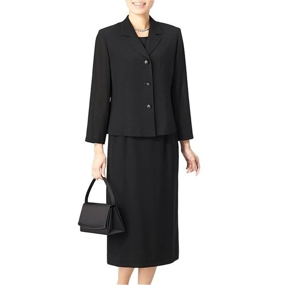 喪服　タイトスカートスーツ　テーラードジャケット　2点セット　ブラックフォーマル　礼服　シンプル　冠婚葬祭　5057