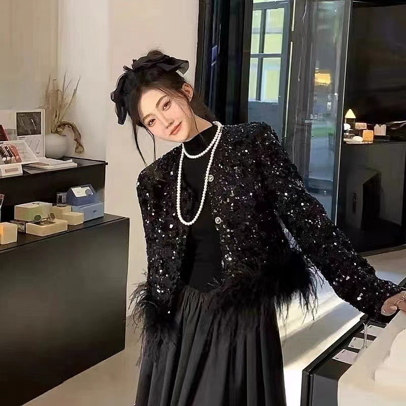 気質　人気ツイードジャケット　羽毛付き　フリンジ　ショートジャケット　可愛いトップス　秋冬コーデ