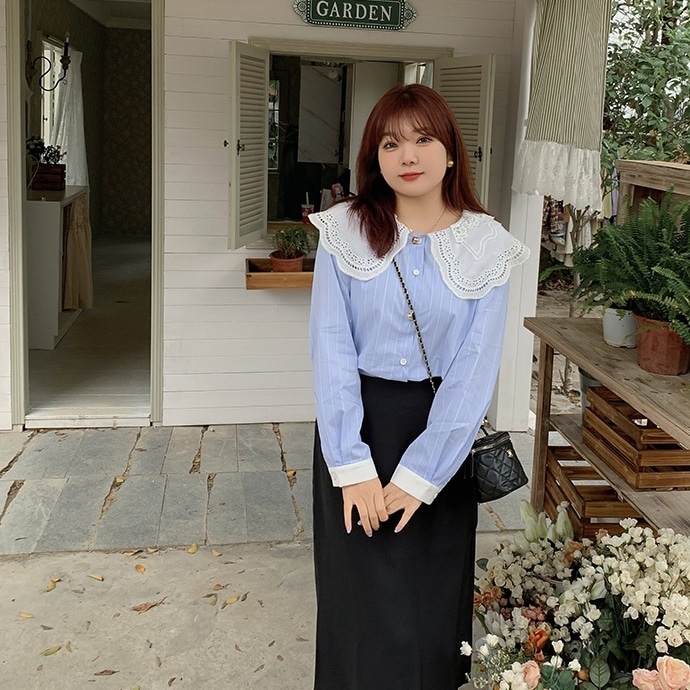 ブラウス トップス 襟付き 襟コンシャス ドーリー フリル ラージカラー 長袖 タイト 前開き レトロ 大人可愛い シンプル 上品 お洒落 こなれ感 普段使い