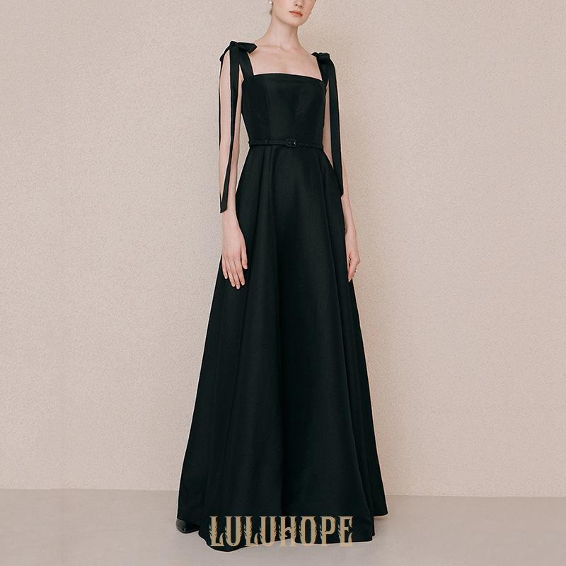 【送料無料】ロングドレス 母親 結婚式 黒 パーティードレス ドレス 大人 ピアノ 発表会 大きいサイズ ブライダル 演奏会 お呼ばれ 結婚式 ノースリーブ リボン付きお揃い イ