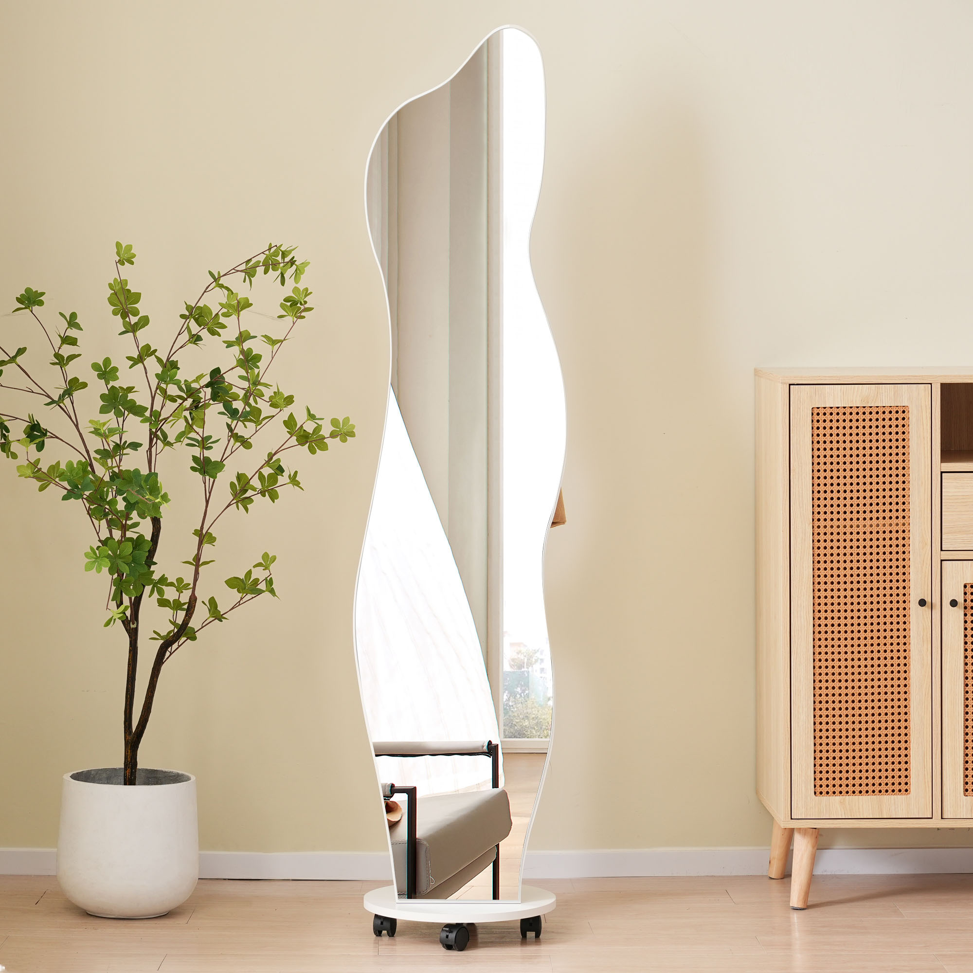 【国内即発送】全身鏡 姿見鏡 ハンガーフック イレギュラ ハンガーフック付き鏡 ハンガー 360回転可能なキャスター付き 北欧 収納付き 衣類収納 隙間収納 リビング 玄関 飛散防止加工 ホワイト1