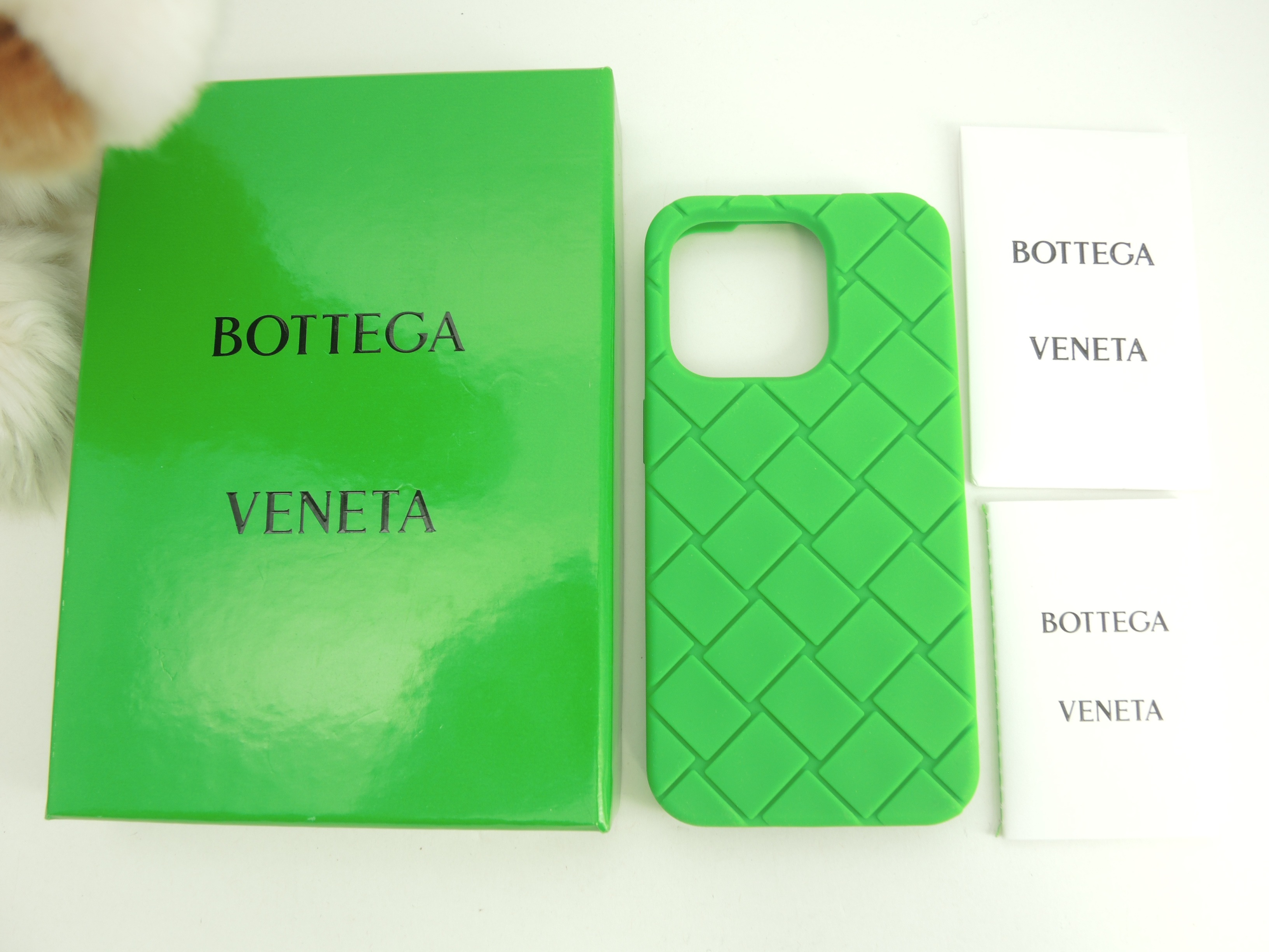 新品】BOTTEGA iPhoneケース イントレチャート ミントグリーン