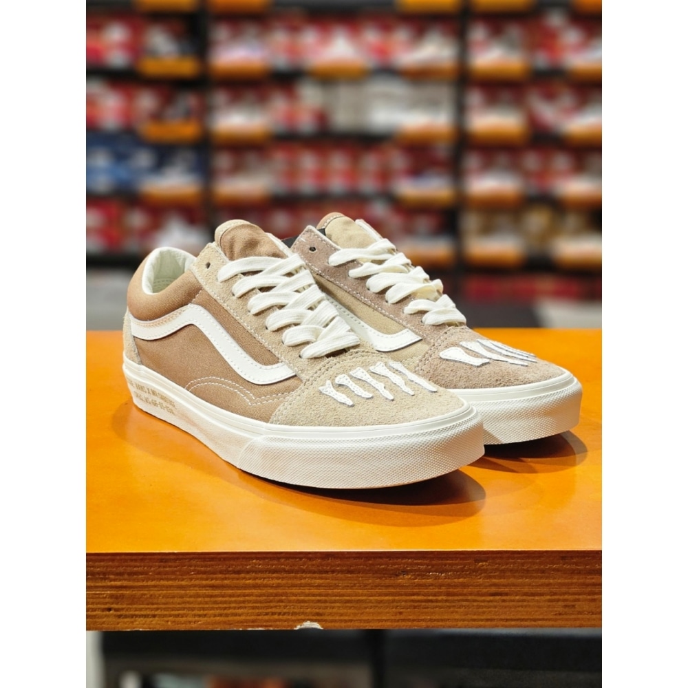 バンズユニセックスオールドスクールマークサボタージュ SBTG インセンス (VN000CT84MG) スニーカー