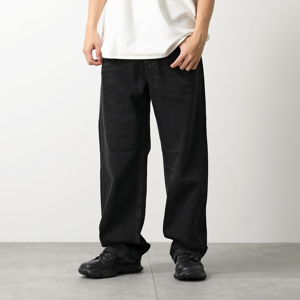 DIESEL ディーゼル デニムパンツ 2001 D-MARCO A11598 09I35 メンズ ジーンズ Gパン ストレート コットン ウォッシュ加工 ウィスカー加工 02