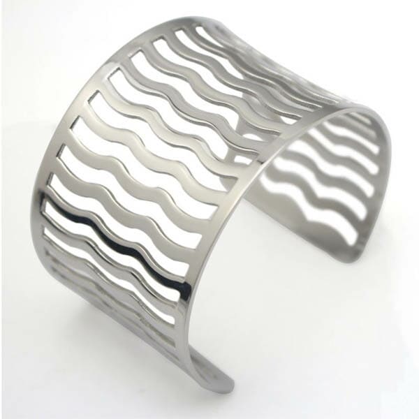 ビーチサイド ステンレス バングル アームレット 腕輪 手首 アクセサリー 幅あり ワイド 波 綺麗 6,811円
