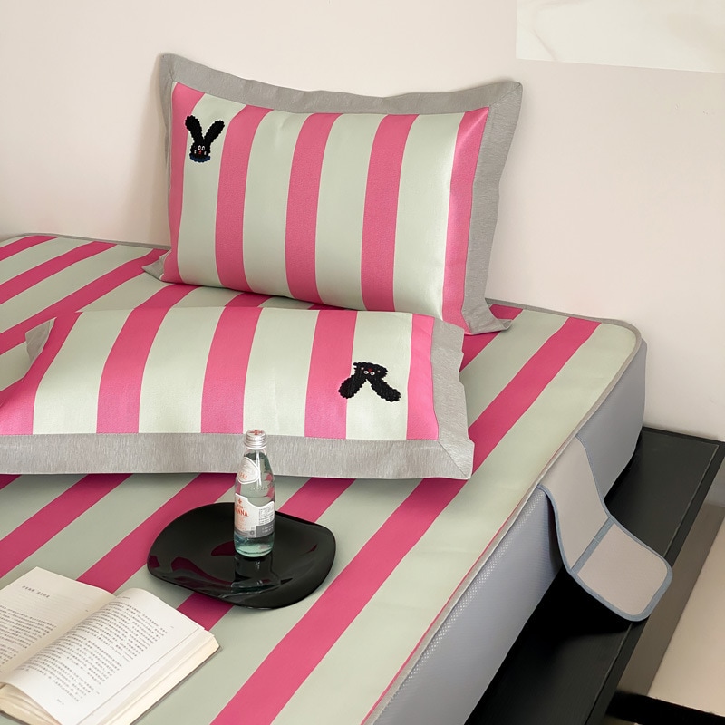 【急速出荷】A類キャラクターシートアイスシルクシート3点セットベッド笠洗濯可能涼感エアコンシート家庭用ソフトマット