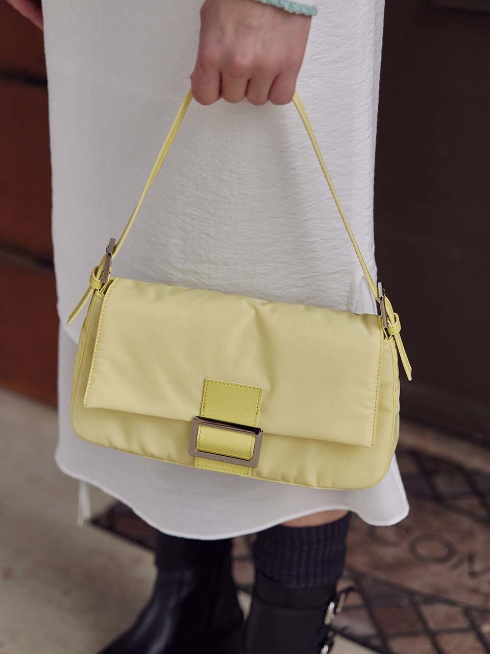 黄色のレイブファブリックルークバッグ VX3SG001 52