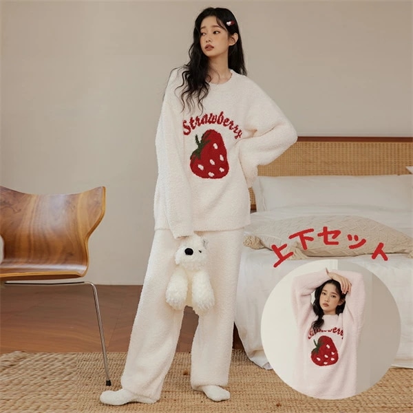 もこもこ ルームウェア 苺柄 上下セット パジャマ 冬 長袖 寝巻き 部屋着 暖かい あったか モコモコ 大人用 ふわふわ レディース 女性用 かわいい 可愛い ギフト プレゼント