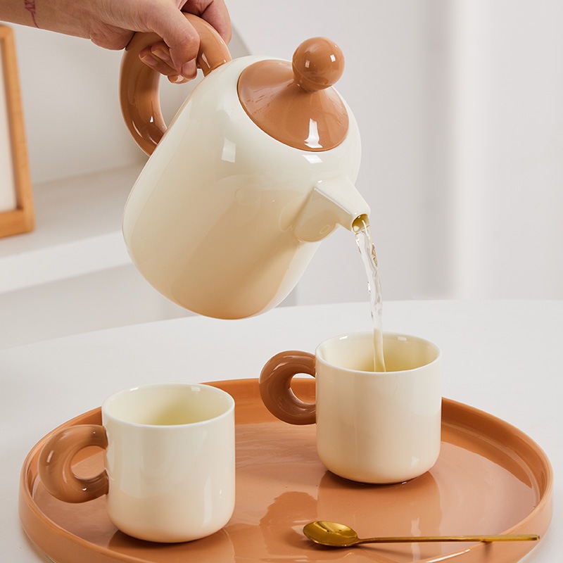 セラミックコールドウォーターケトルセットティーカップウォーターカップコールドウォーターケトル家庭用大容量高温抵抗性ウォーターケトルティーセット新しい家に移動