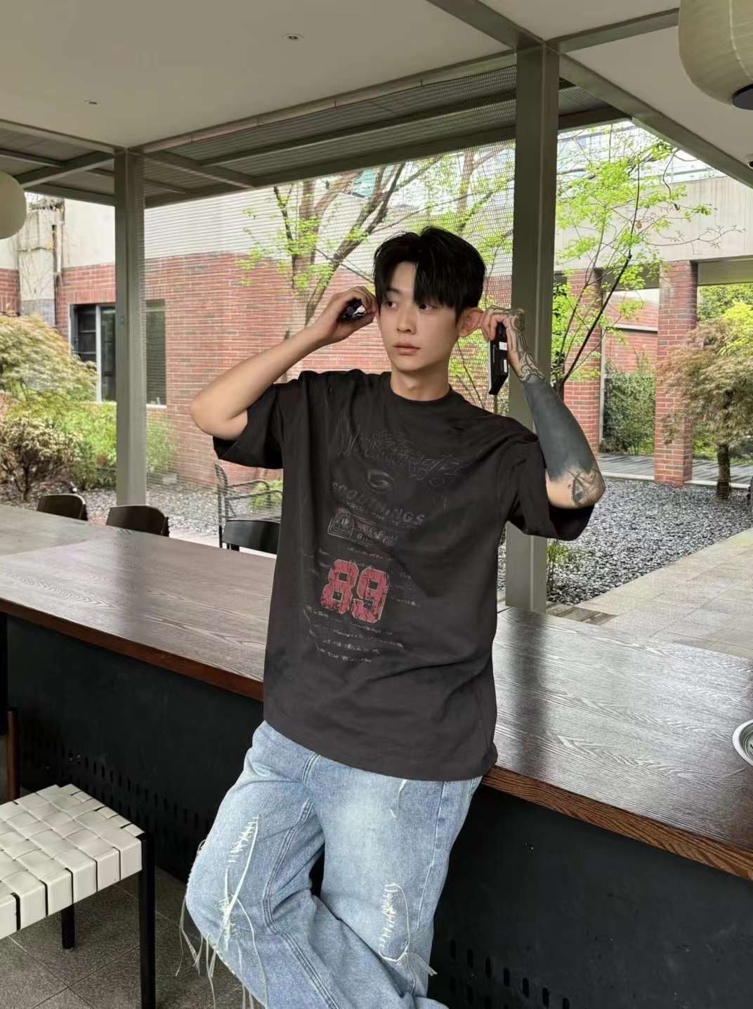 G24SST134翌日発送メンズ2024新作Tシャツカットソー丸首アメカジins風レトロ半袖トップスデザイン高級感英字ストリート大人オーバーサイズ可愛いユニセックスホワイトブラックベージュクルーネック