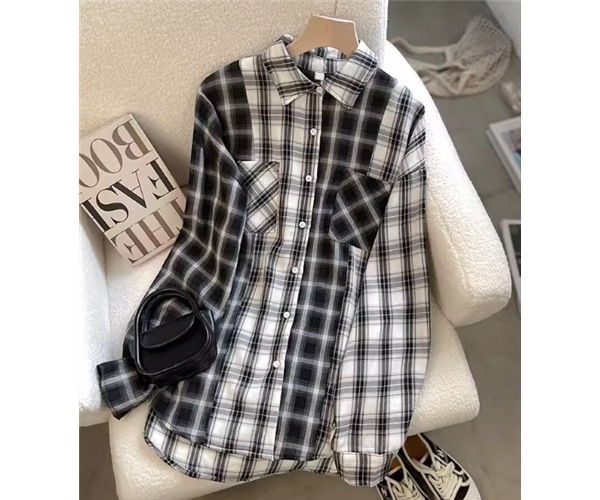 レディース トップス シャツ ブラウス ミドル丈 長袖 襟付き 前開き ボタン かわいい 大人可愛い カジュアル 上品 おしゃれ かっこいい レトロ メンズライク ボーイッシュ ルーズ 個性的 クール 5,980円