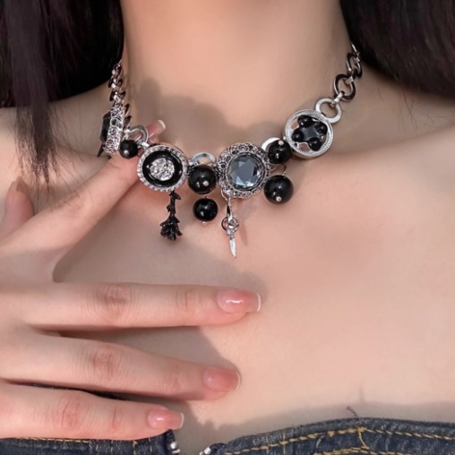 Y2K ブラックメモリーボタンスターネックレスヘビーインダストリーホットガールスイートクールアジアンカルチャー大げさなゴスパンクヨーロッパとアメリカ