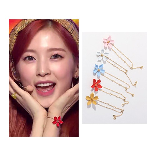 [OH MY GIRLアリン着用] レイラニ花のブレスレット/韓国ファッション 芸能人着用 デイリーアクセサリー 韓国アクセサリー
