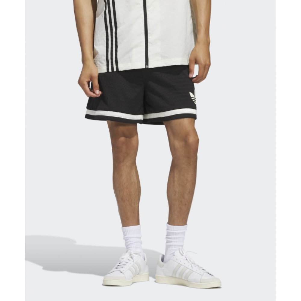 ADIDAS バスケットボールショーツ - ブラック:アイボリー / JD5198
