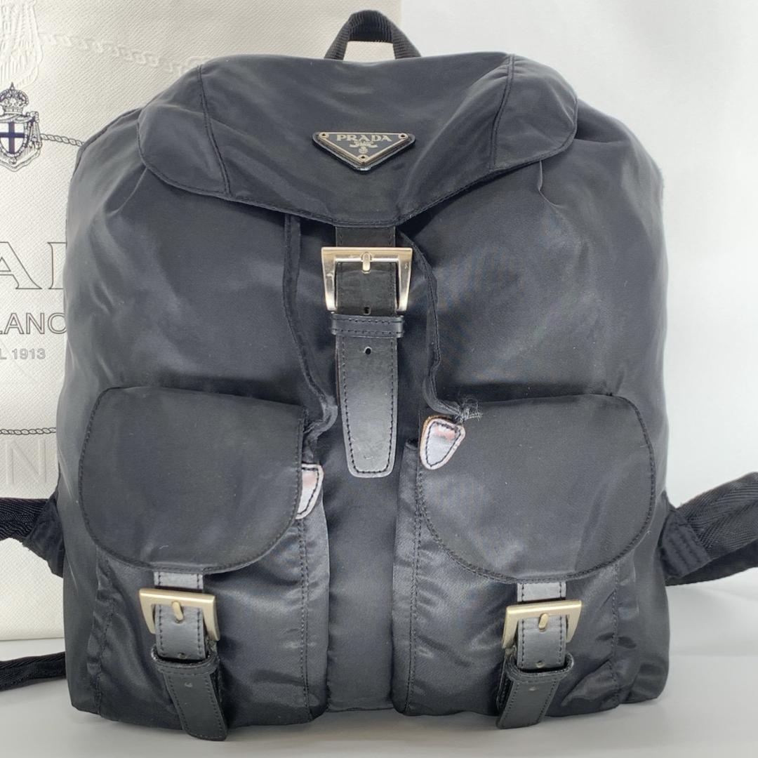 美品 リュックサック バックパック デイパック テスートナイロン レザー 本革 シルバー金具 ブラック 黒 レディース 三角プレート トライアングルロゴ