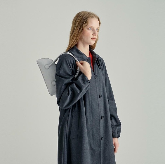 【MARGESHERWOOD】 BESSETTE SHOULDER : CLOUD TWO-TONE BRUSHED