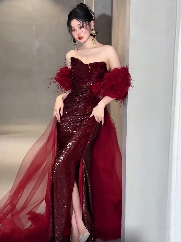 ウェア花嫁 2024 新しいハイエンドレッドワンショルダーウェディング婚約ドレスレディーススパンコール