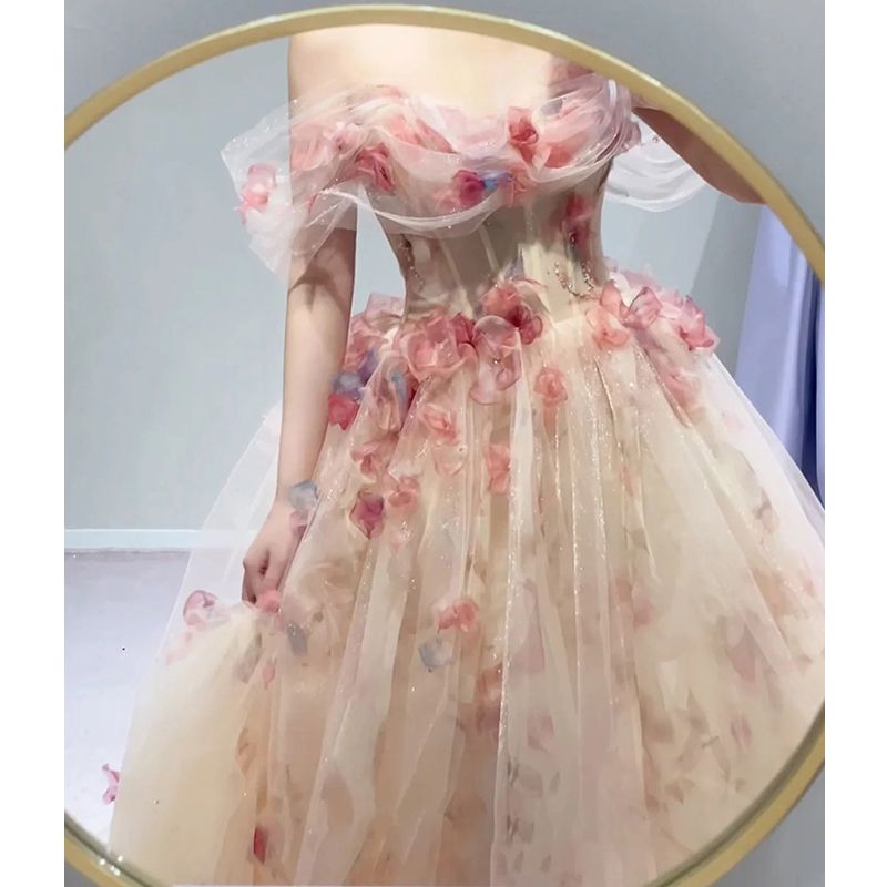 女性のためのハイエンドドレス