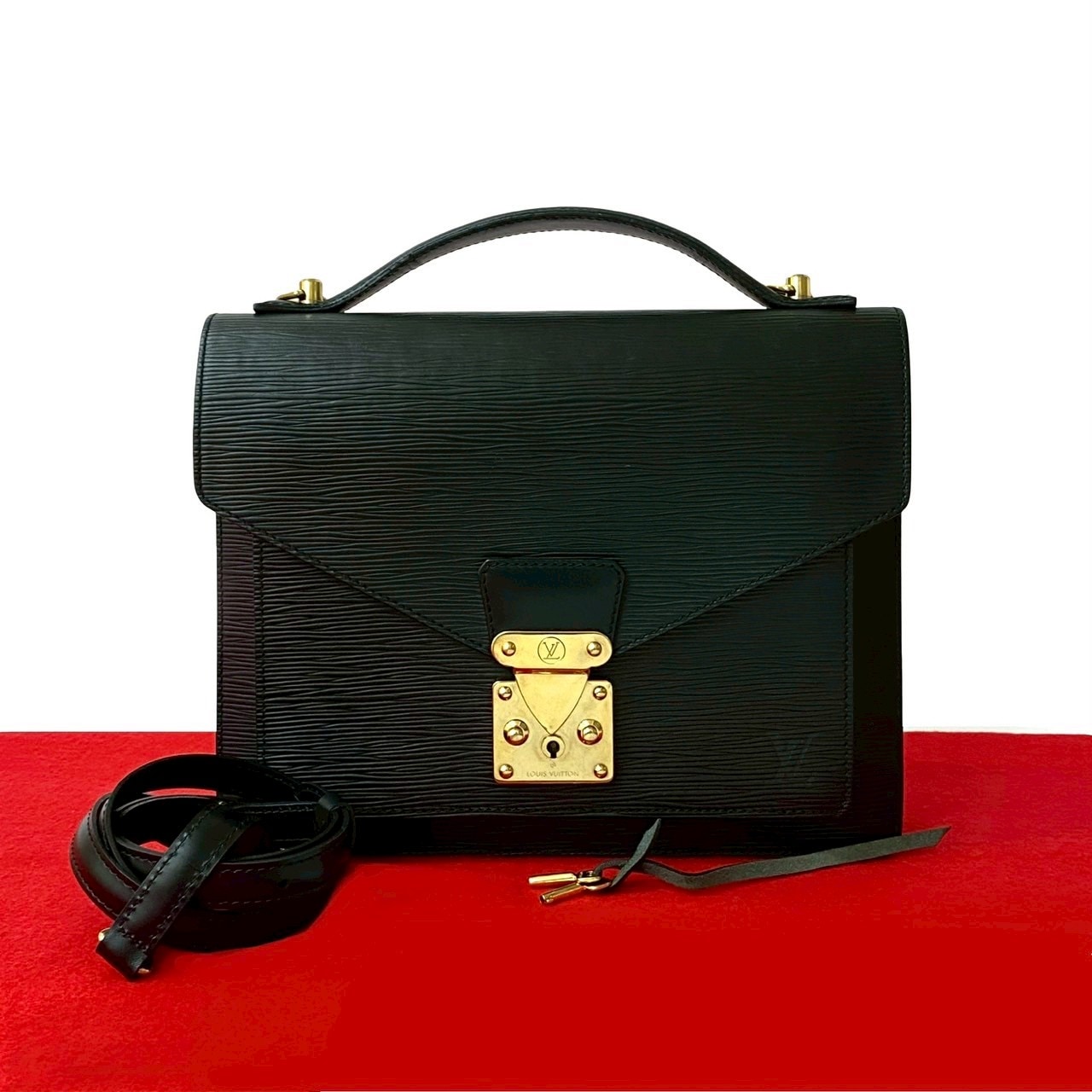 ヴィンテージ モンソー エピショルダーバッグ エピレザー ブラック 51515