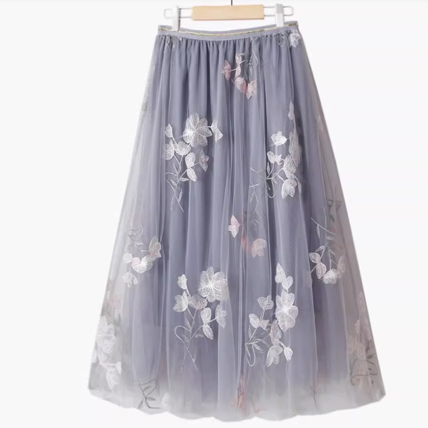 レディース スカート ボトムス ミディアム チュールスカート 膝下 フレア Aライン フェミニン 刺繍 チュール 透け感 シースルー コンサバ ギャザー かわいい 大人可愛い きれいめ シンプル 上品