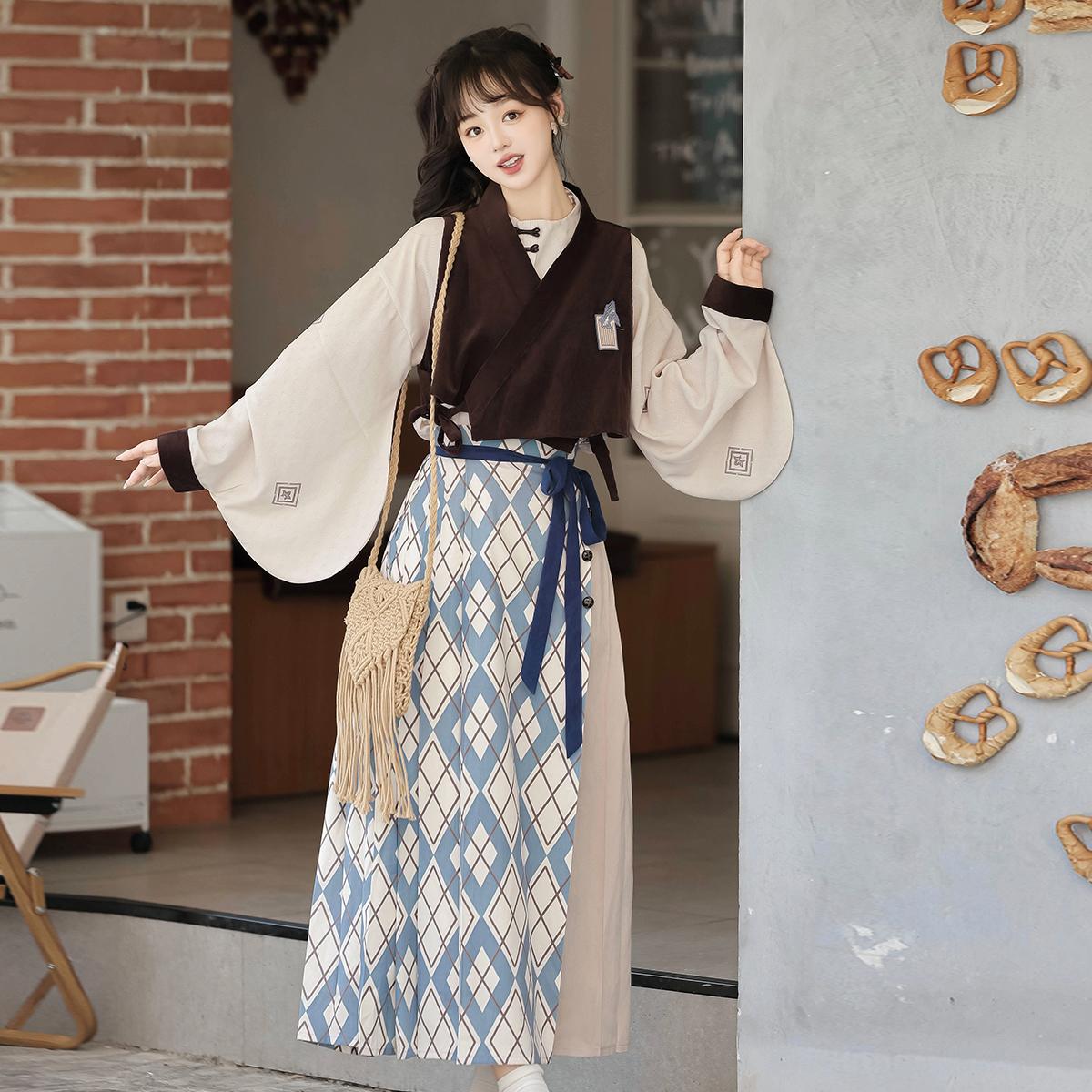 正規品山間旅行記新韓国韓cos元素馬甲シャツ半スカートcos服セット 4,706円