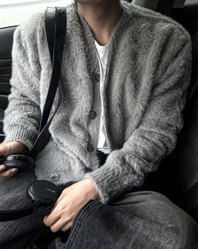 [COSYHARU公式]Museum Angora Semi-Over Cardigan 1