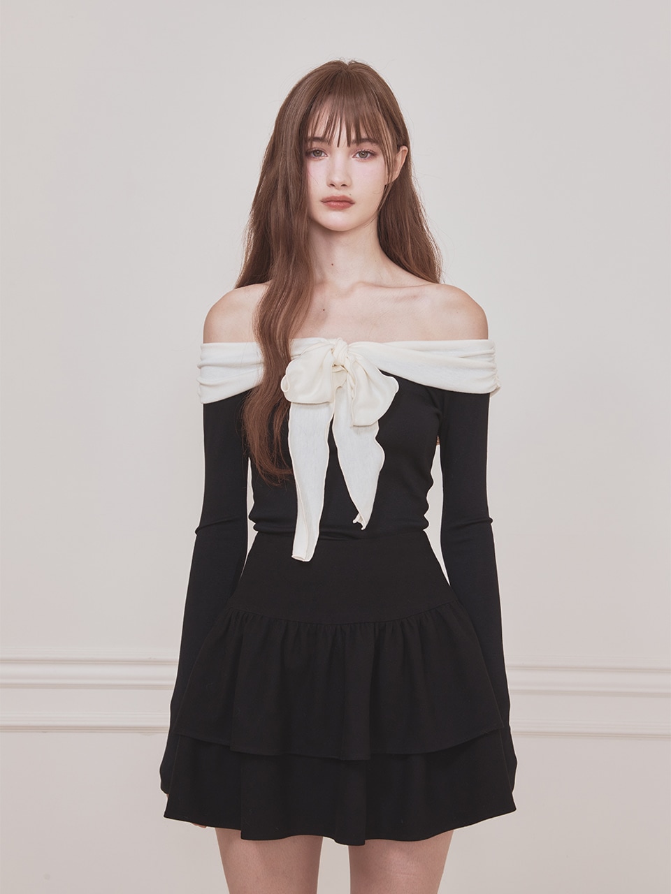 【NOT YOUR ROSE】 BLAIR TOP : BLACK 8,760円