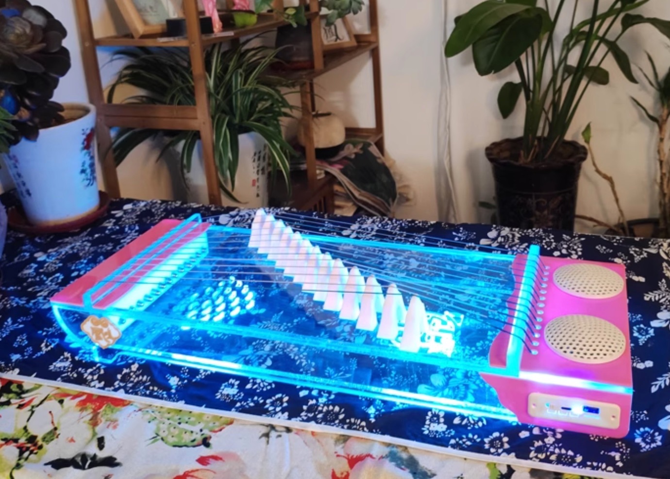 水晶筝 bluetoothオーディオ内蔵 13弦 58cm 中国の弦楽器