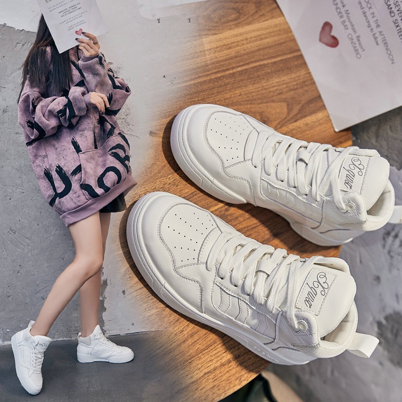 女性用本革ハイトップホワイトシューズ 2025年新作 オールマッチ 韓国版 学生トレンドシューズ レディース スポーツ カジュアルシューズ