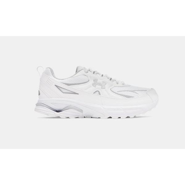 6005280 100 ホワイト UA アパレーション テック 男女兼用 スニーカー クッション ランニングシューズ