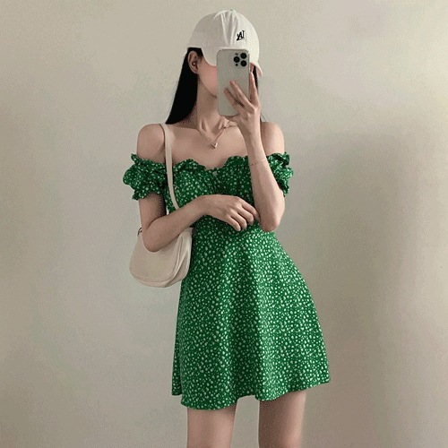 [清涼/サマーバケーションルック！] 小花 フラワー パフ シャーリング オフショルダー フリル ミニ ワンピース