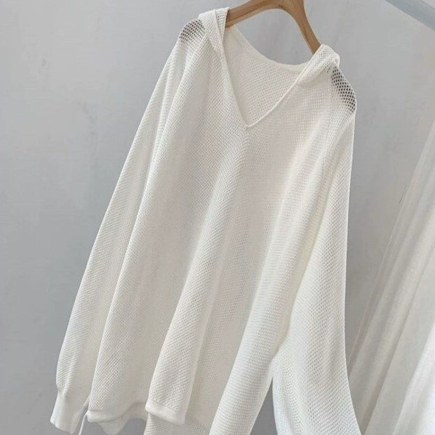 メッシュ トップス パーカー 白トップス 長袖 Vネック ストレート Iライン 透け感 薄手 かわいい 大人可愛い シンプル カジュアル 大人 おしゃれ お洒落 かっこいい 大人可愛い 大人女子