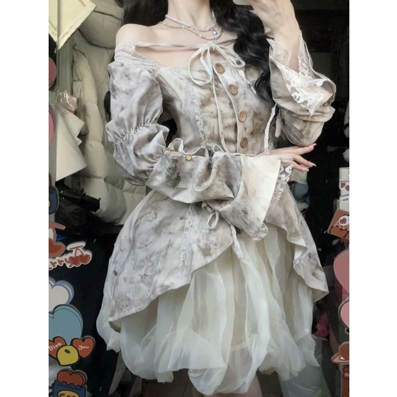 水墨ぼかしバンドヒョウタン袖レースリボン結び目染めシャツ女+ハイウエストポンポン半身スカートの2点セットハロウィンクリスマスパーティー仮装30%までに制限